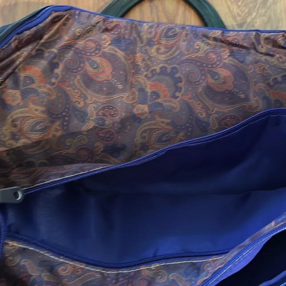 Robert Graham black travel bag large